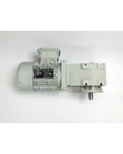 MOTORIDUTTORE GKR04-2M VAK 080C32 0,75kW 50Hz i:15,556 POSIZIONE DI MONTAGGIO: A 553 COD. 15241702